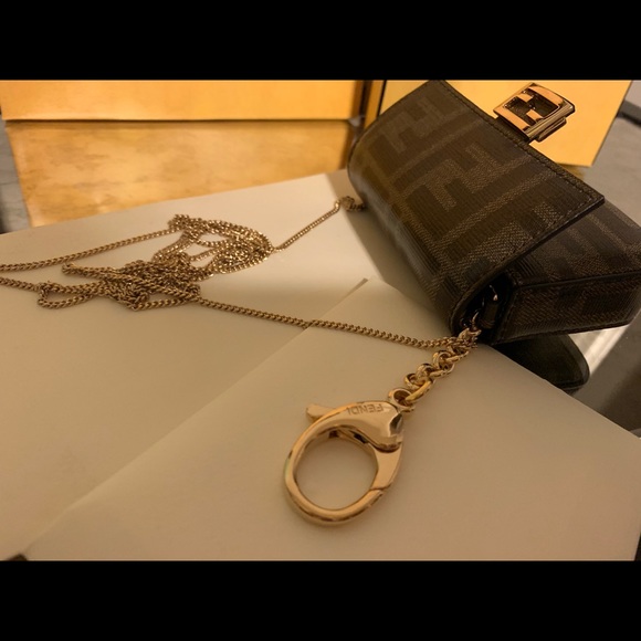 ❌SOLD❌ Fendi Nano baguette - Picture 6 of 16